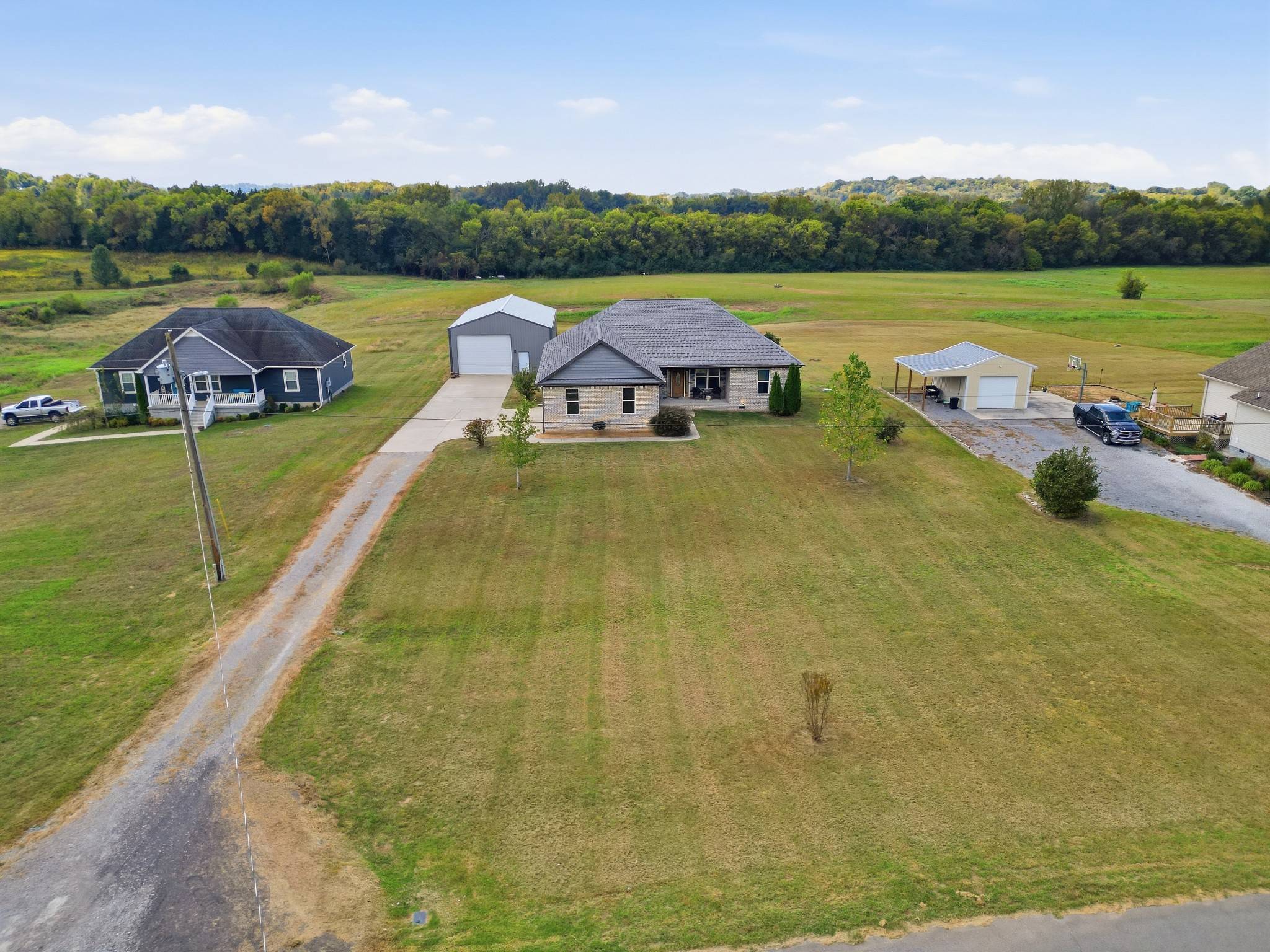285 Burnley Rd, Hartsville, TN 37074