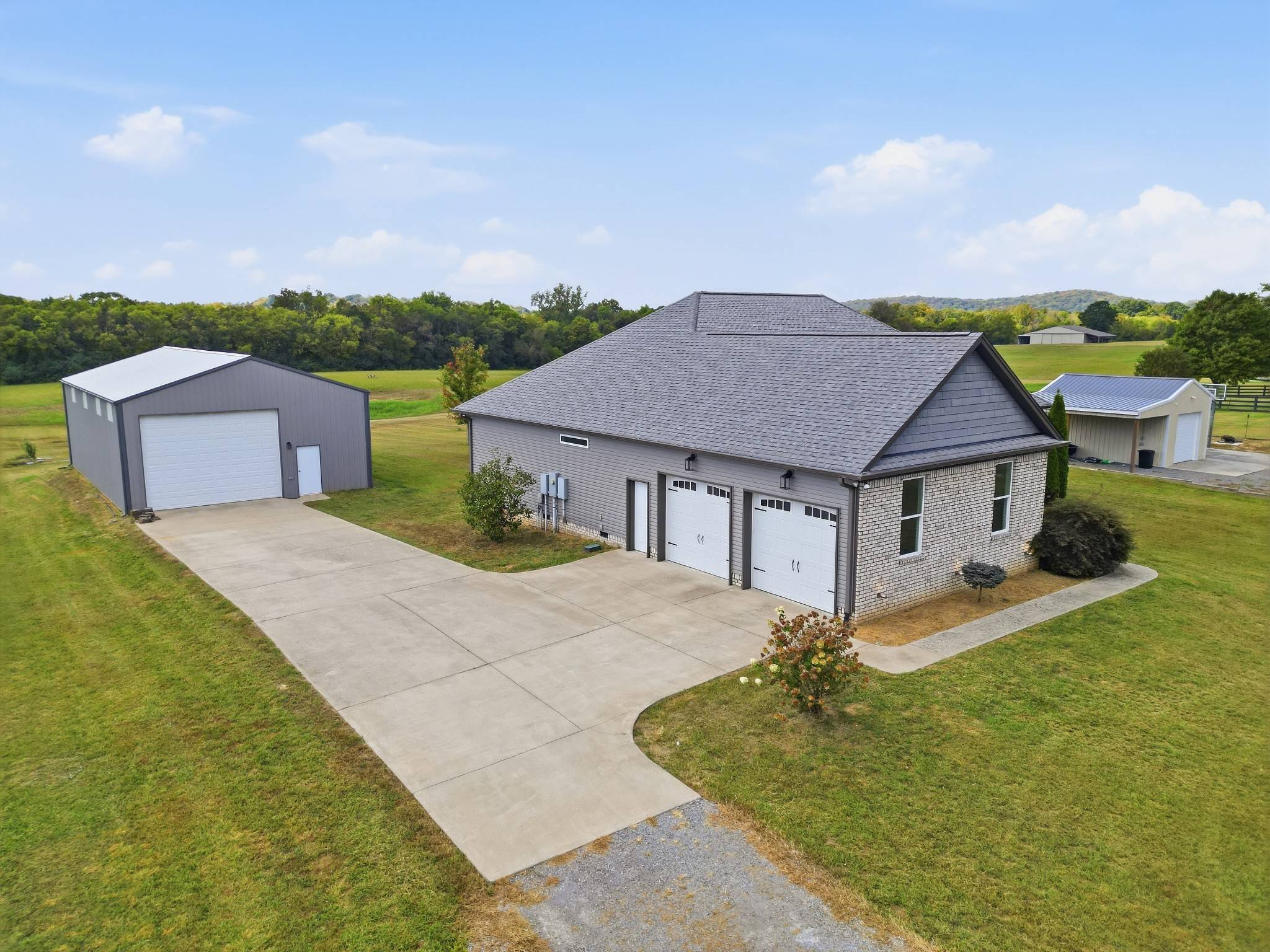 285 Burnley Rd, Hartsville, TN 37074