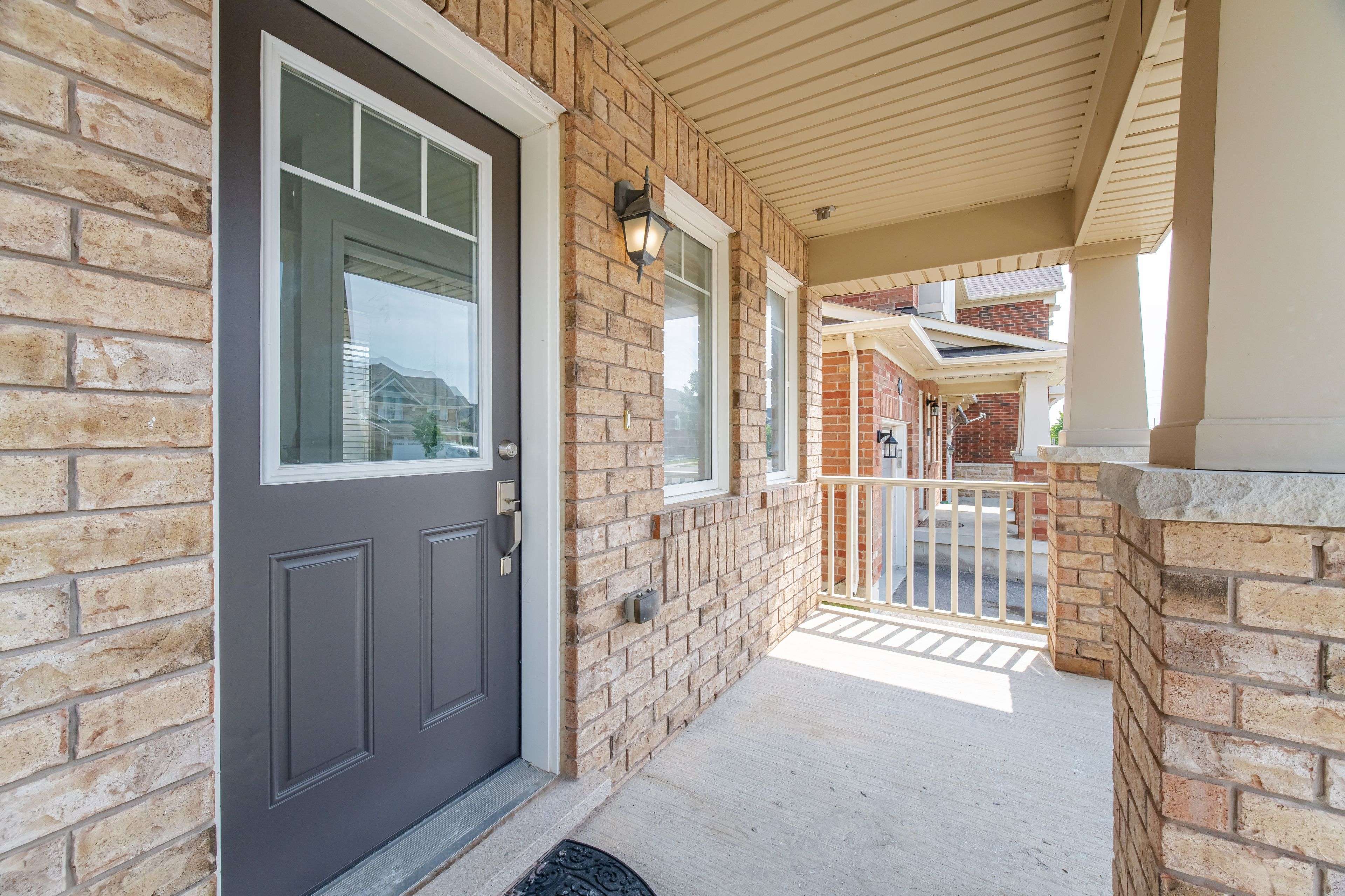 1071 Savoline BLVD, Milton, ON L9T 8N9