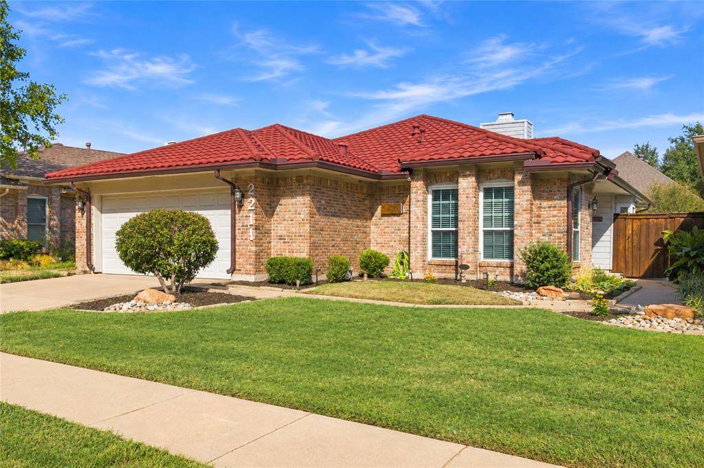 2211 Mediterranean Avenue, Arlington, TX 76011