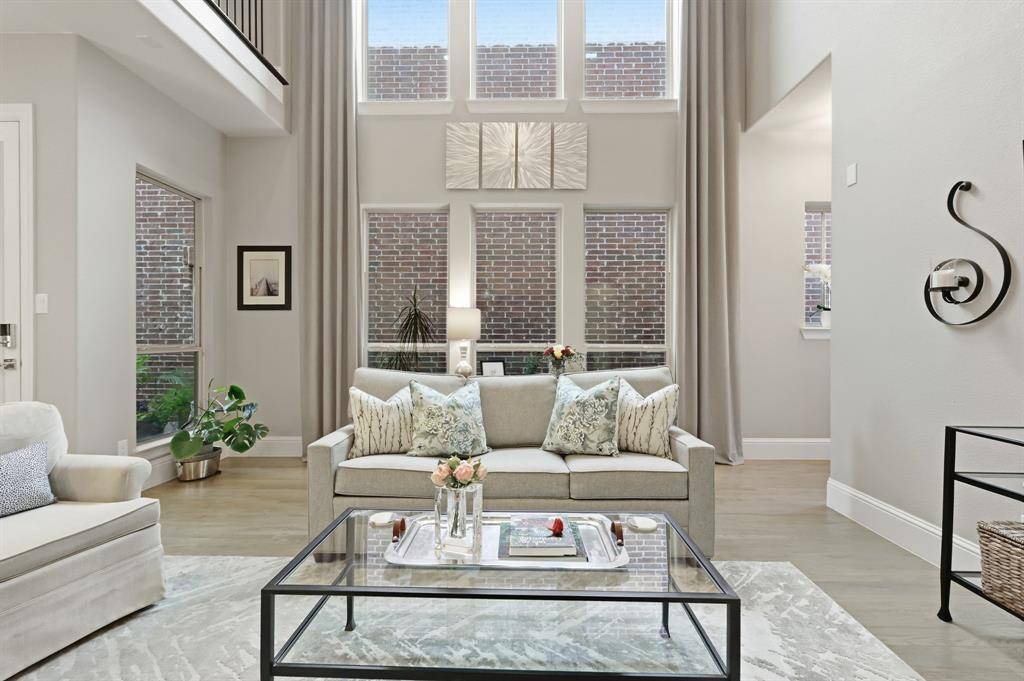 527 Sandy Lane, Flower Mound, TX 75022