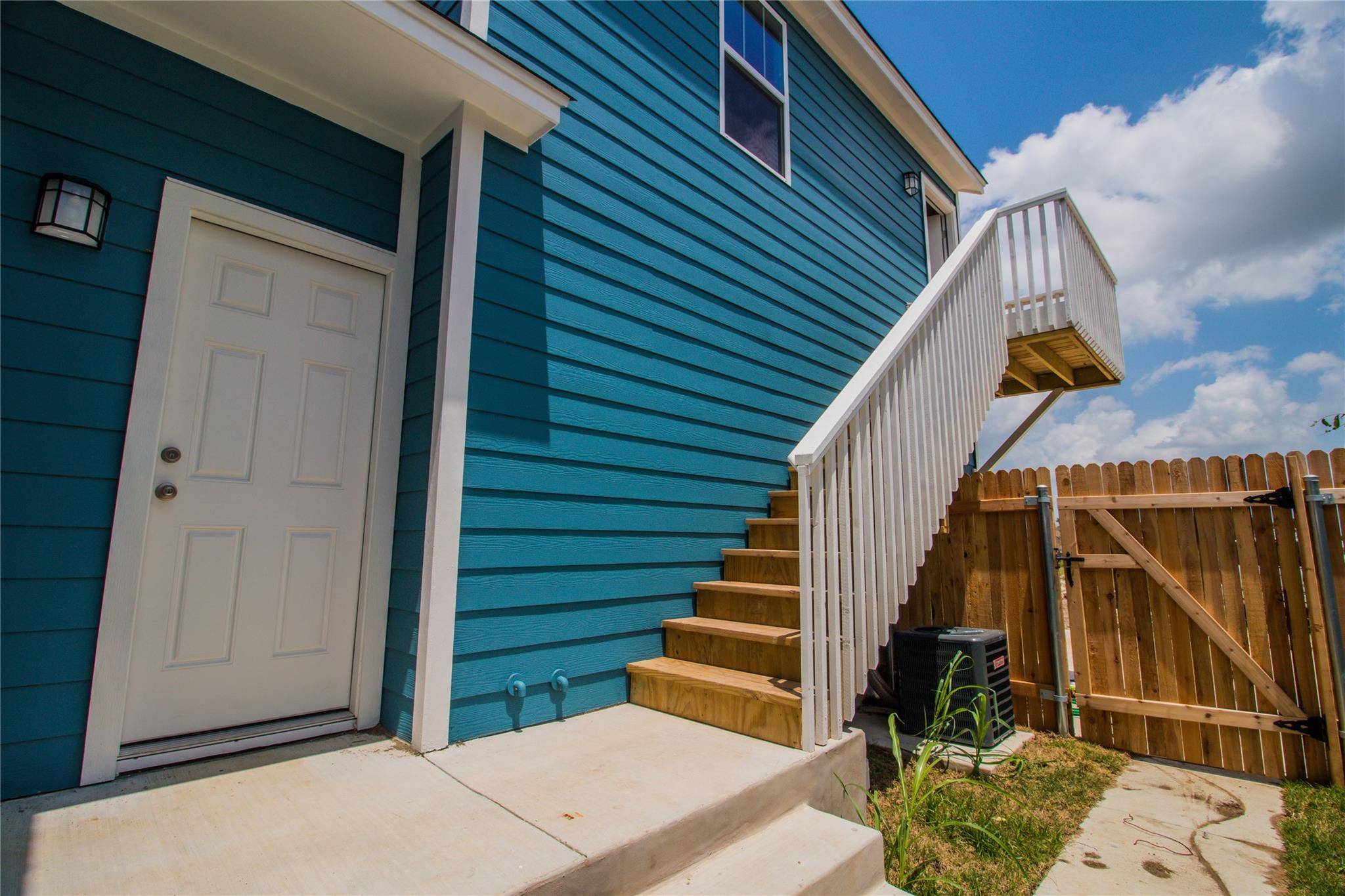 1524 Arbor Knot DR #B, Kyle, TX 78640