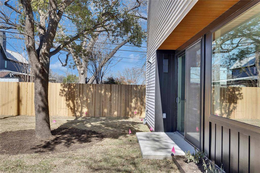1804 Sylvan DR #2, Austin, TX 78741