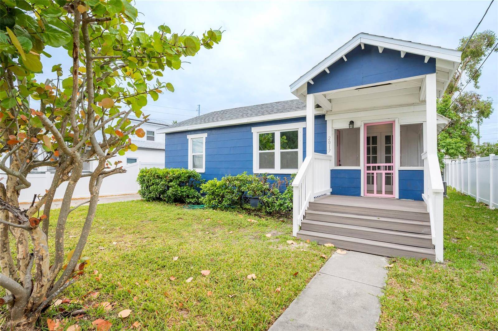 2017 OCEANVIEW PL, Tampa, FL 33605