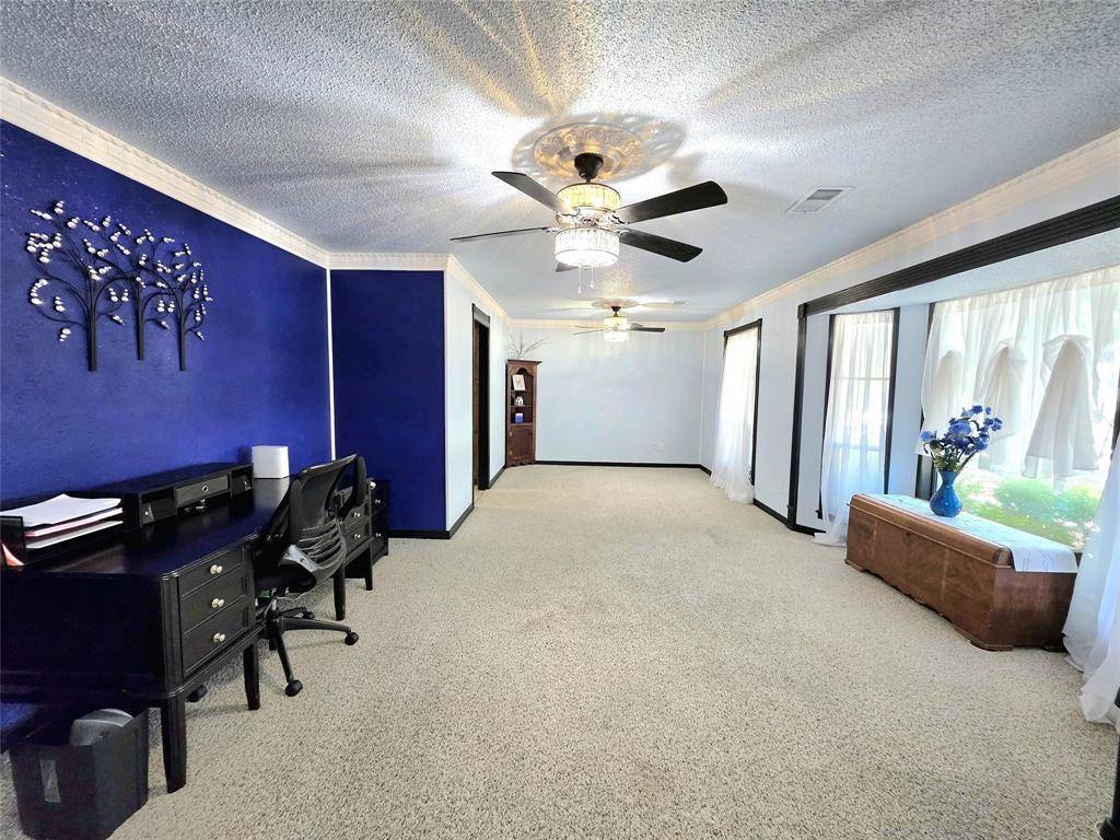 4620 Starlight Drive, Haltom City, TX 76117