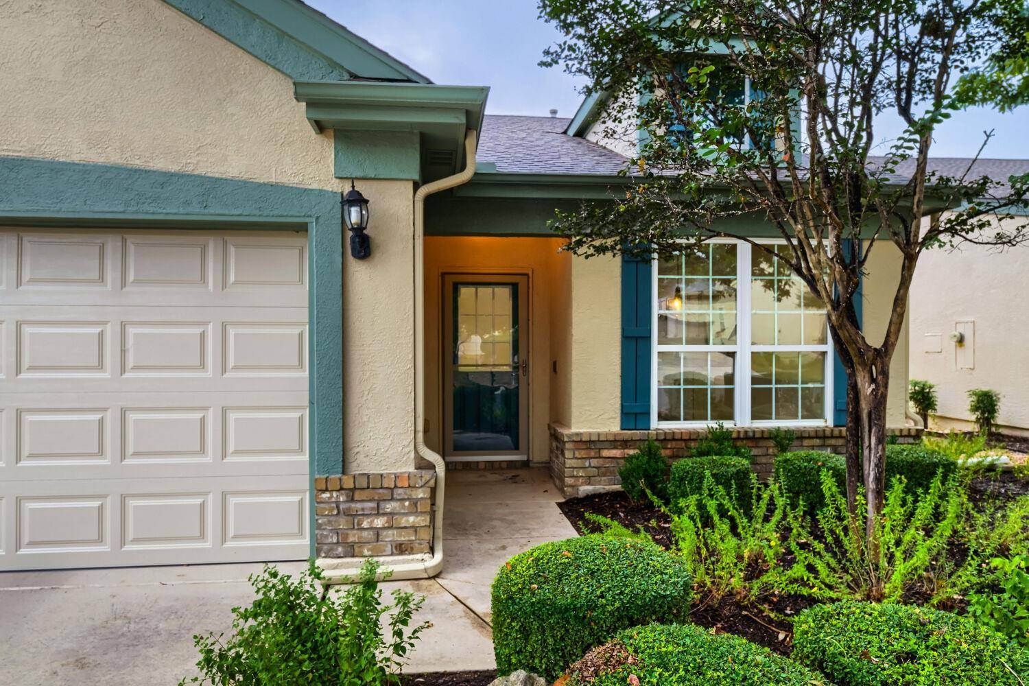 532 Farm Hill DR, Georgetown, TX 78633
