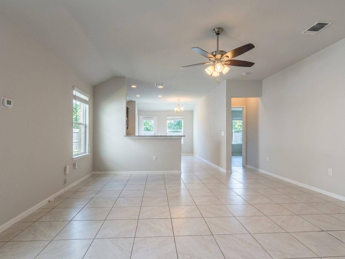 10305 Hatton LN, Austin, TX 78754
