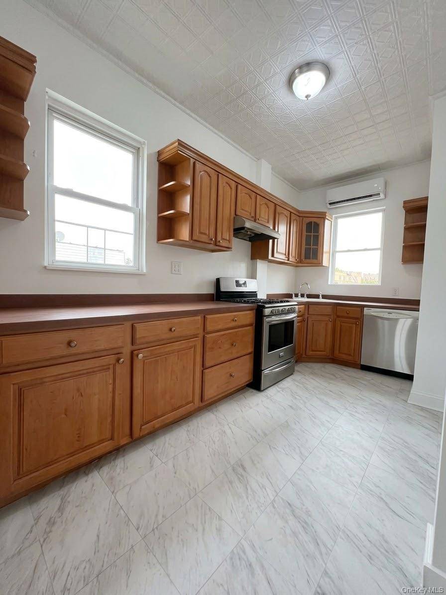 1718 Edison AVE #2, Bronx, NY 10461