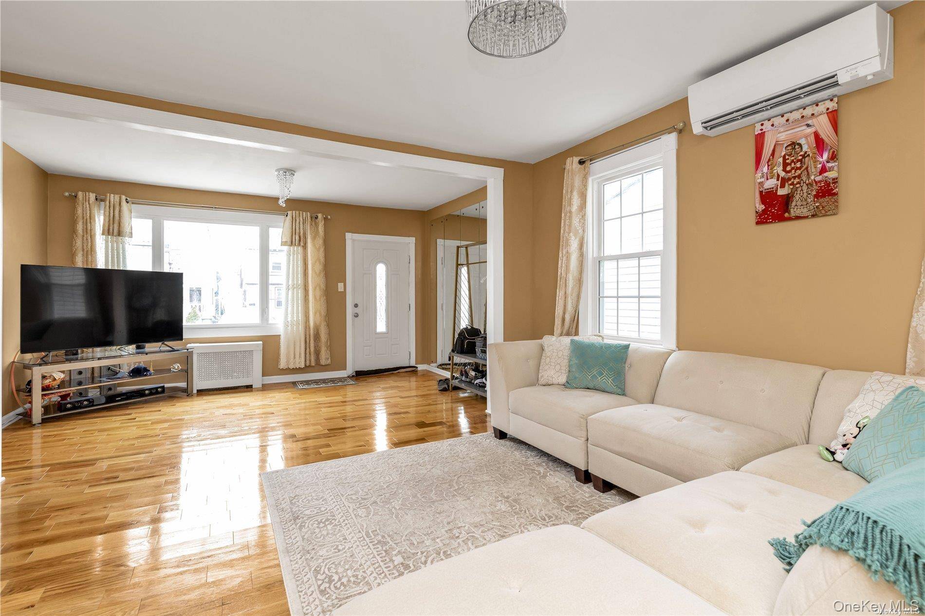 142-34 Sutter AVE, Jamaica, NY 11436