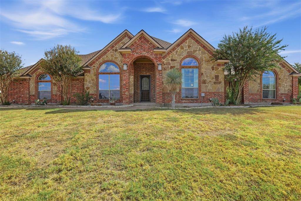 454 Stone Mountain Court, Cresson, TX 76035