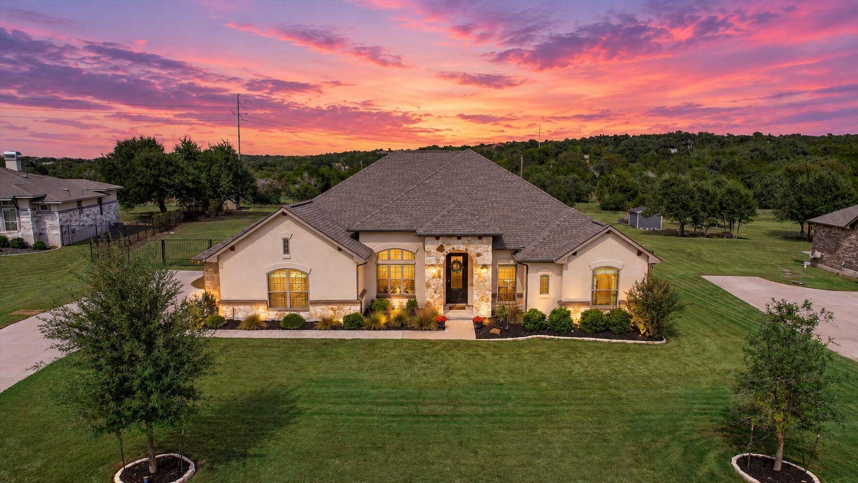 1861 Nature View LOOP, Driftwood, TX 78619