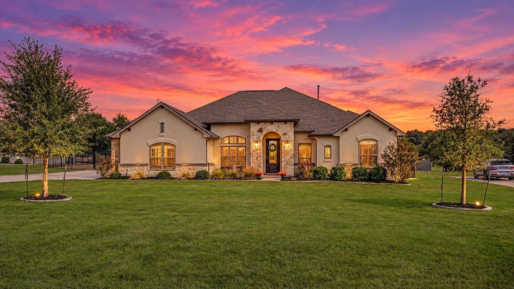 1861 Nature View LOOP, Driftwood, TX 78619