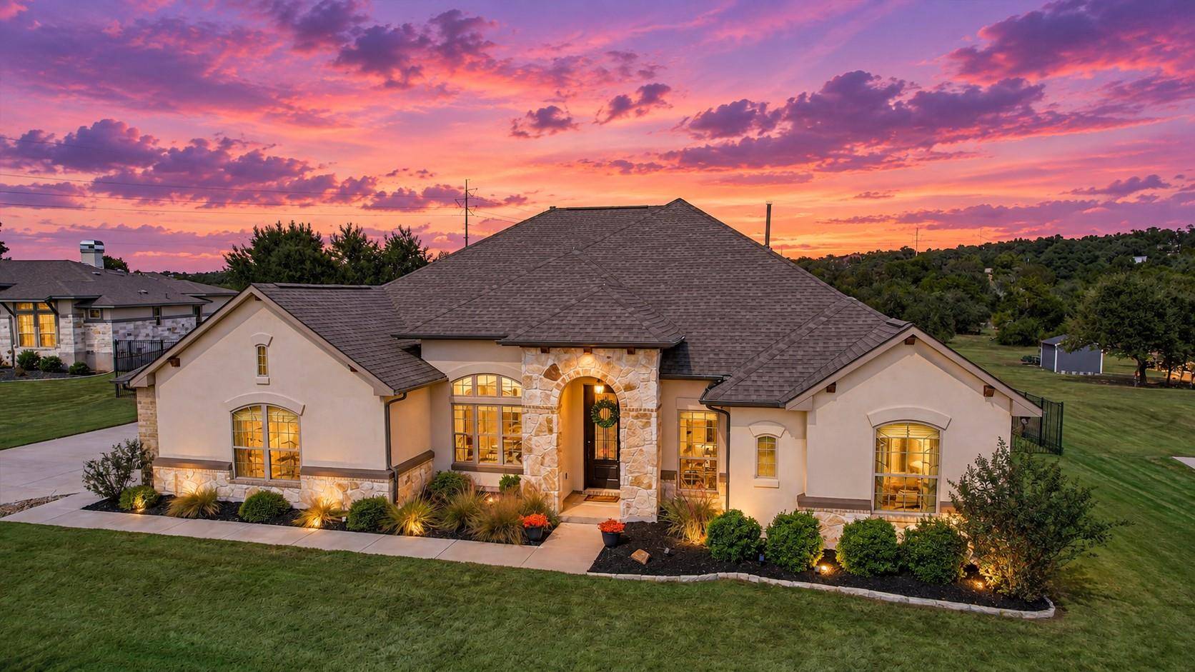 1861 Nature View LOOP, Driftwood, TX 78619