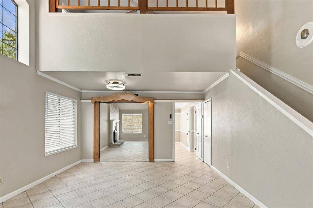 3004 Bent Tree Lane, Bedford, TX 76021