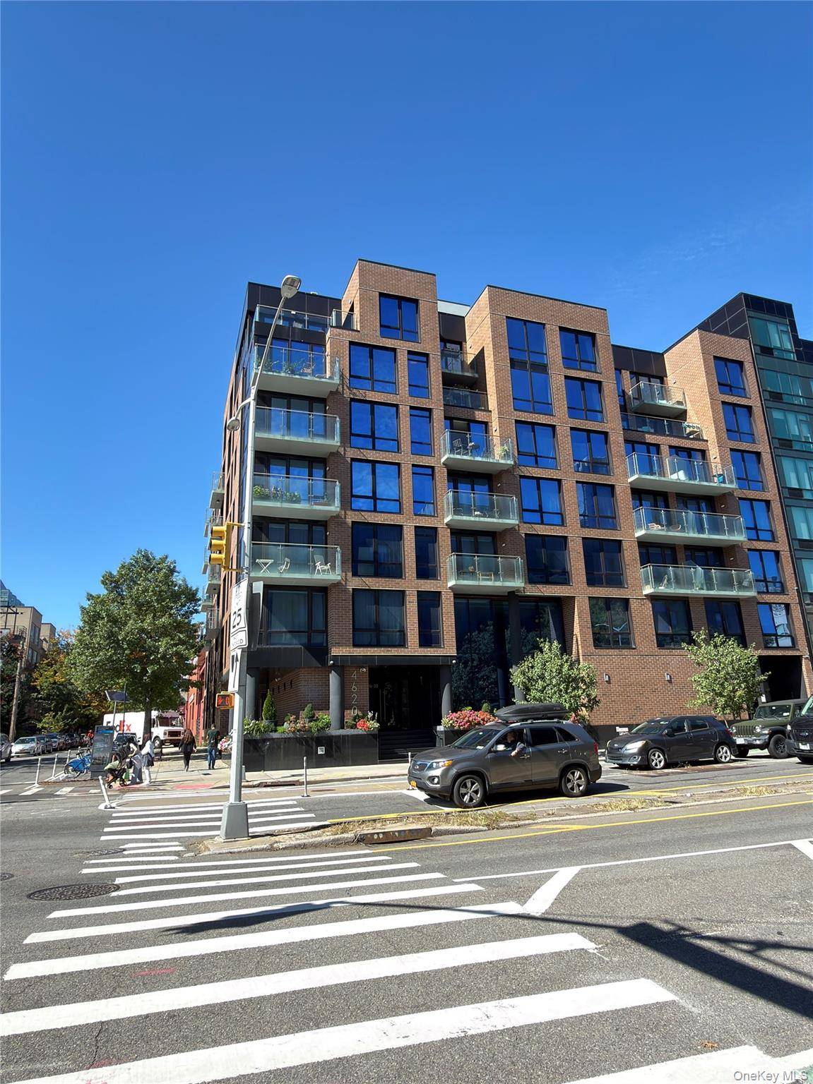 46-20 11th ST #4G, Long Island City, NY 11101