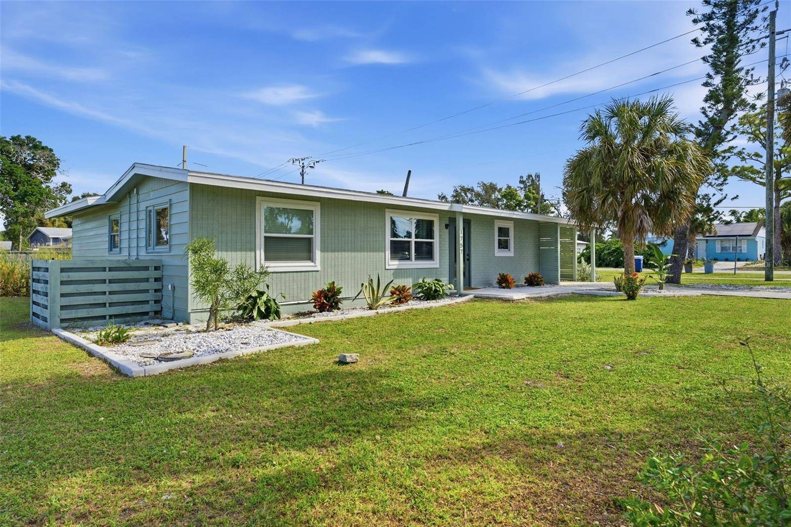 1757 MOVA ST, Sarasota, FL 34231