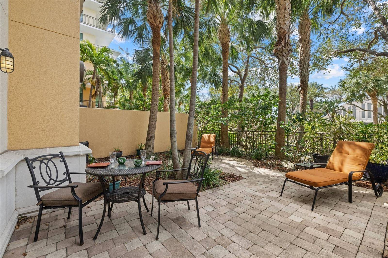 800 N TAMIAMI TRL #103, Sarasota, FL 34236