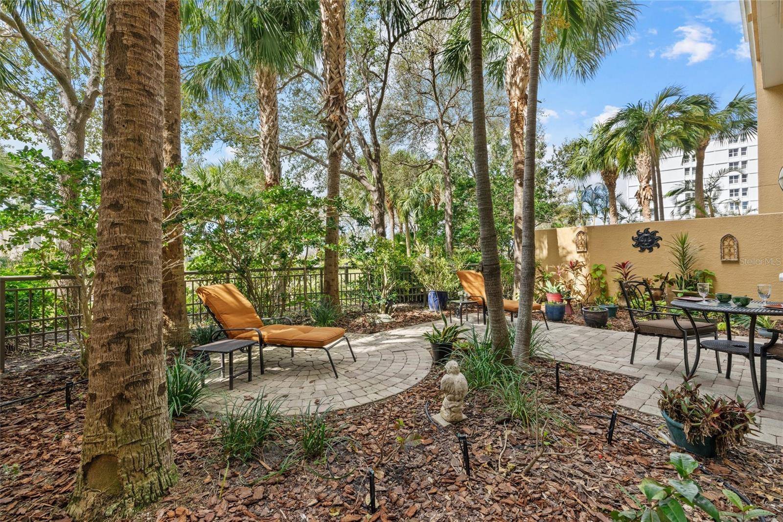 800 N TAMIAMI TRL #103, Sarasota, FL 34236