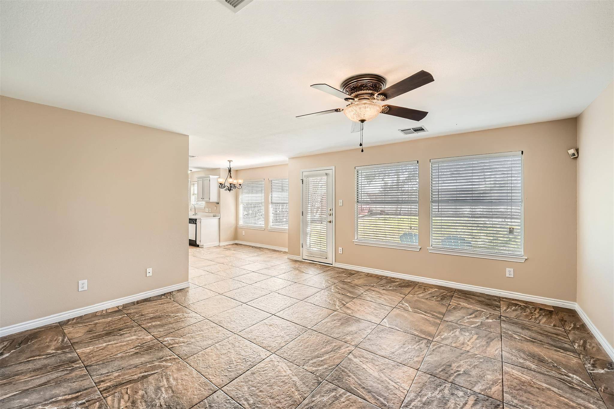 2813 Single Trace CT, Austin, TX 78728