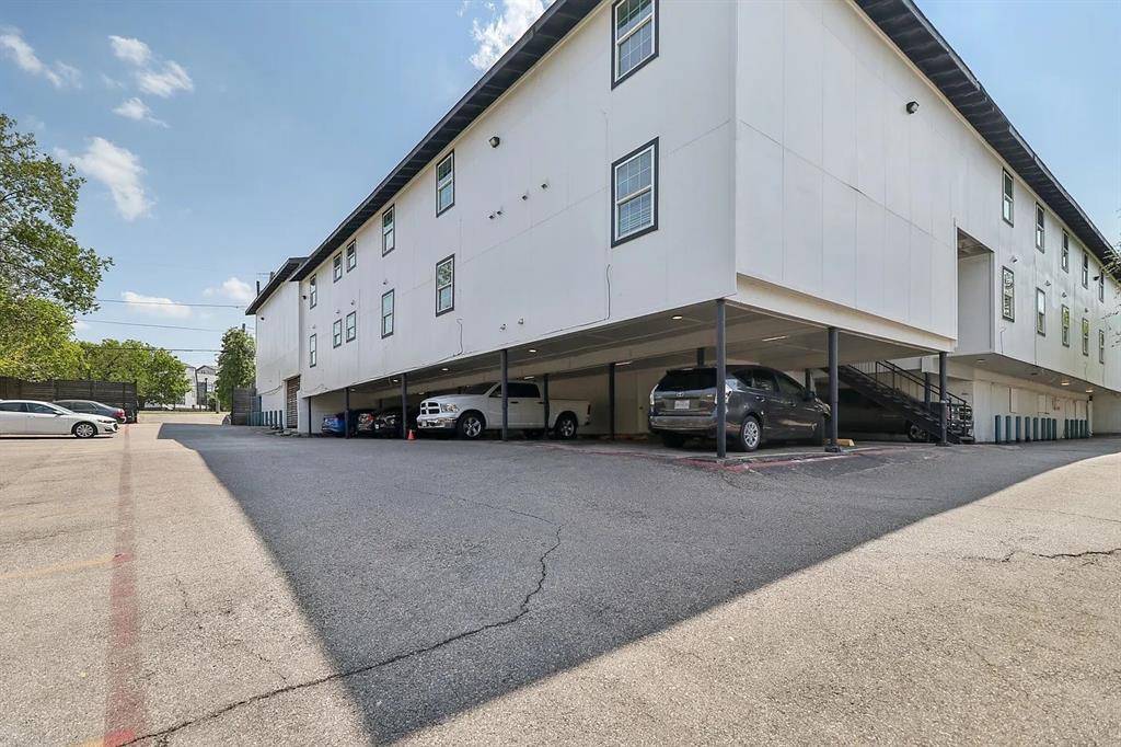 321 E 8th Street #218, Dallas, TX 75203