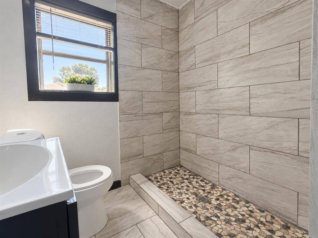 522 N Austin Avenue, Denison, TX 75020