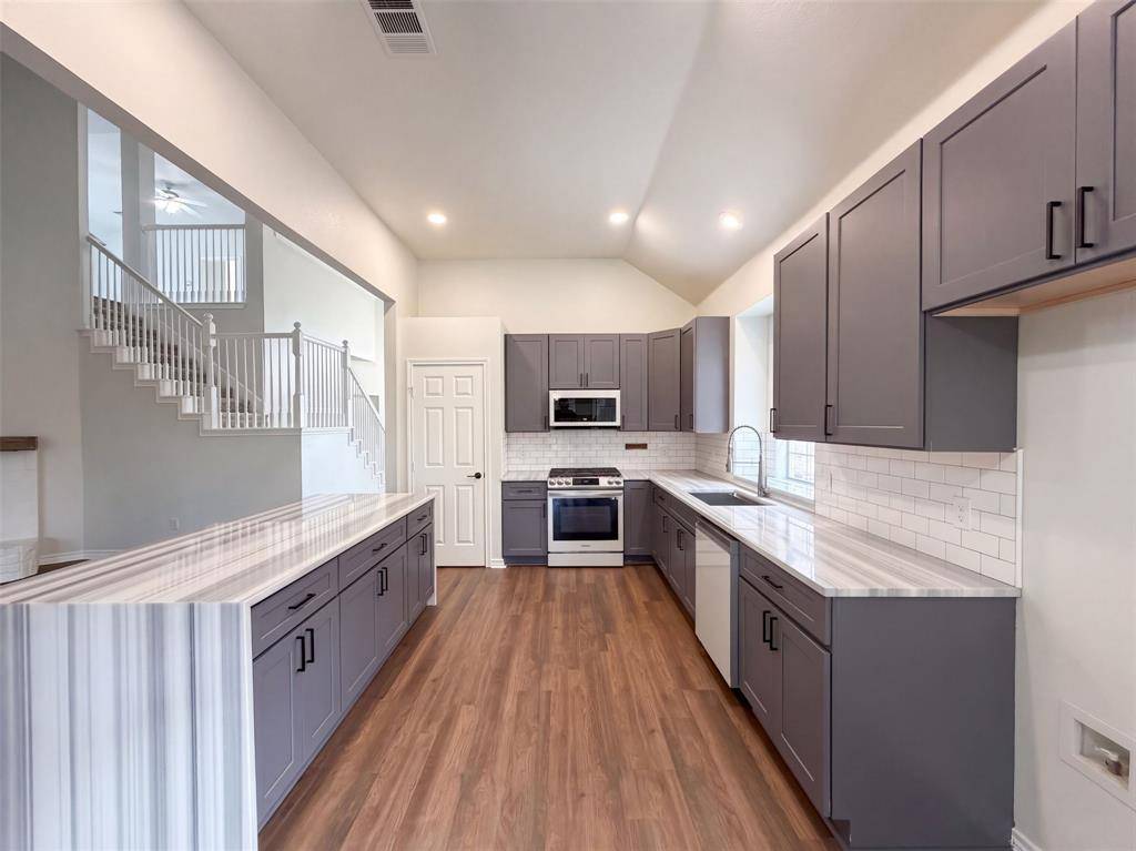 5821 Starboardway Drive, Fort Worth, TX 76135