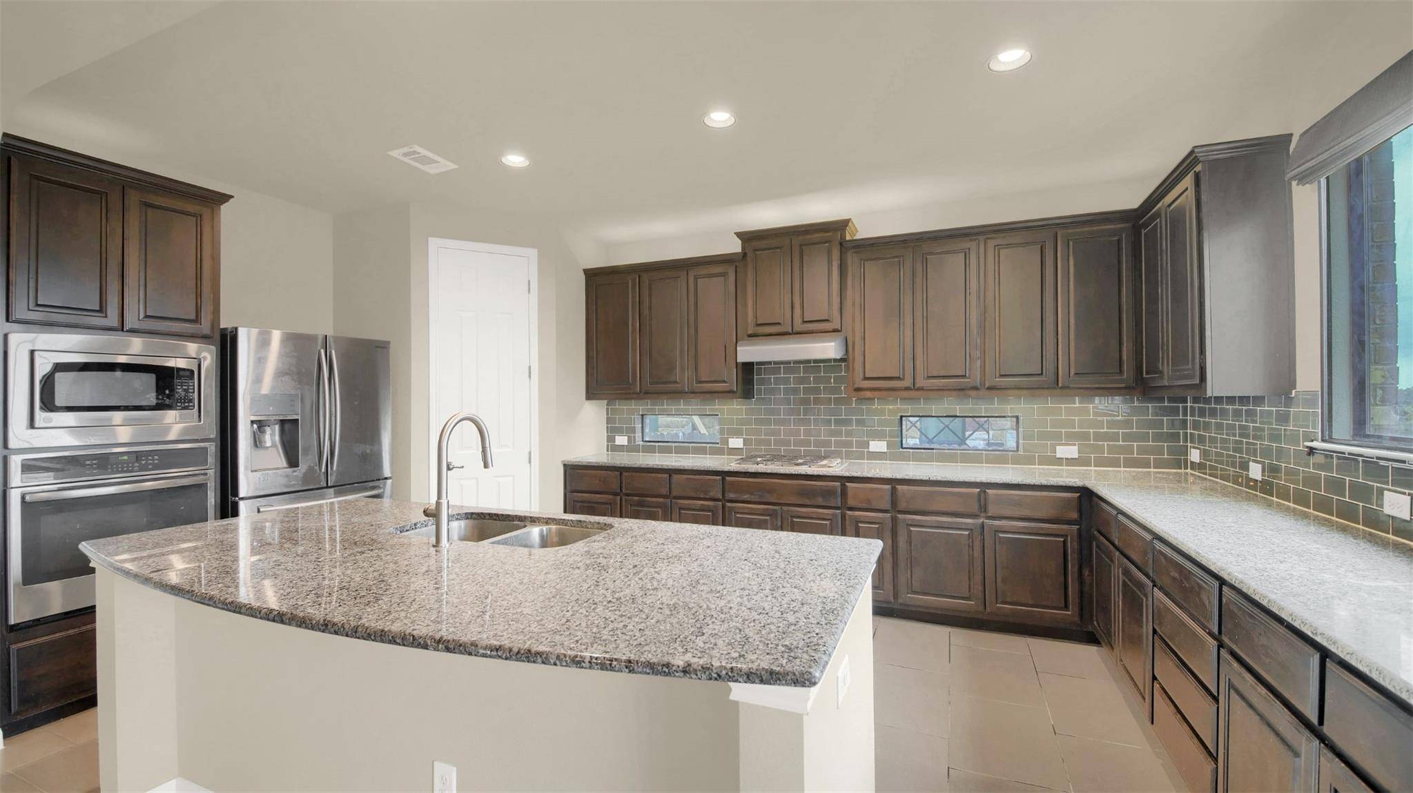 6921 Barstow CT, Austin, TX 78749