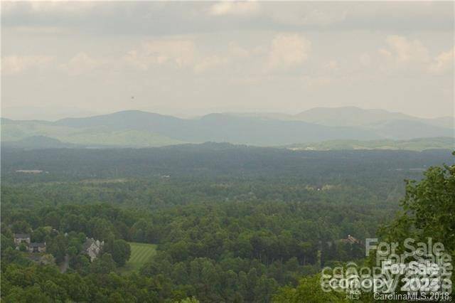 000 Roxworth CT, Flat Rock, NC 28731