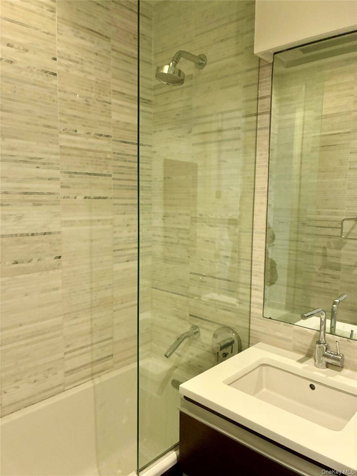 44-15 Purves ST #5A, Long Island City, NY 11101