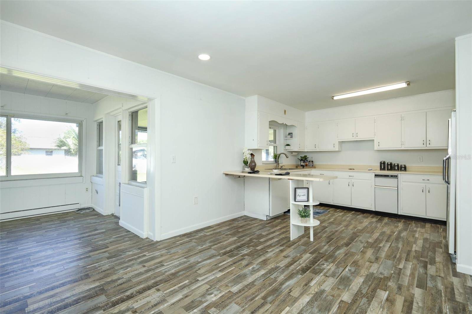60 PARK LN, Debary, FL 32713