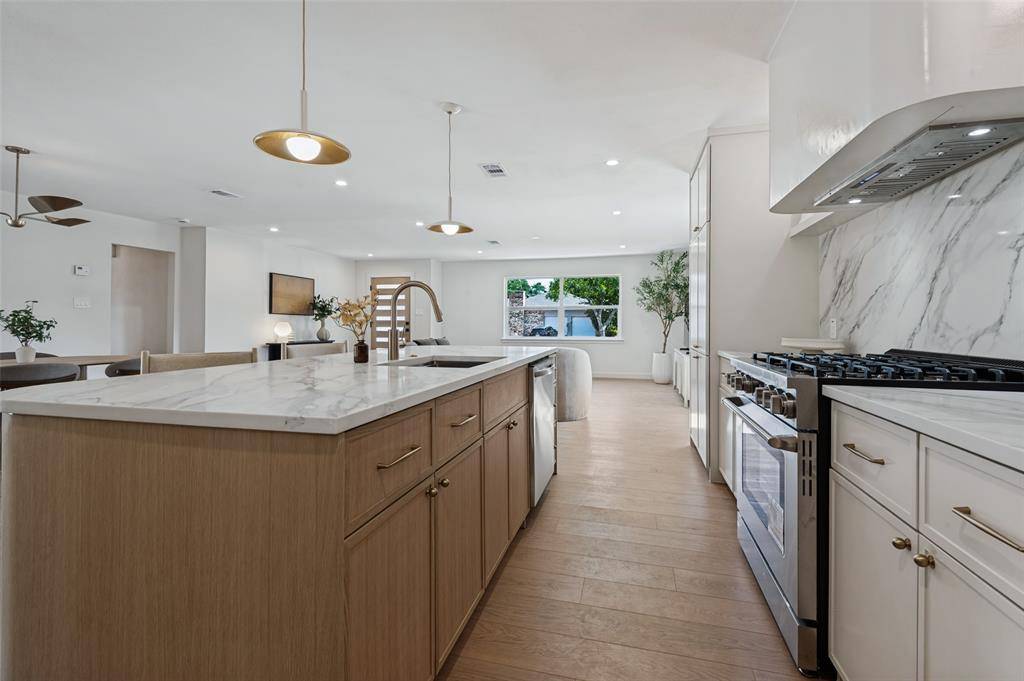 2361 Pinebluff Drive, Dallas, TX 75228