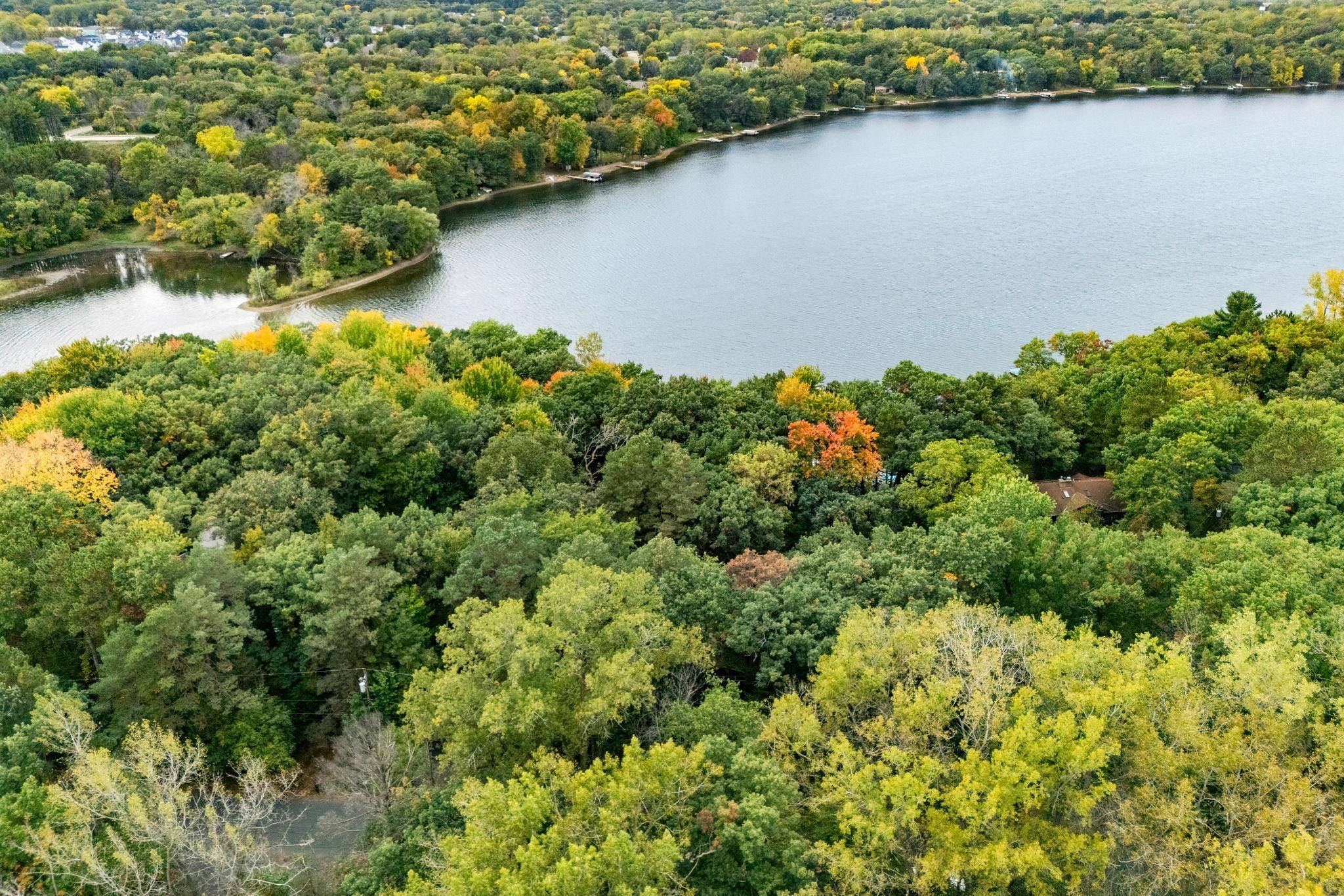 8274 Hidden Bay TRL N, Lake Elmo, MN 55042
