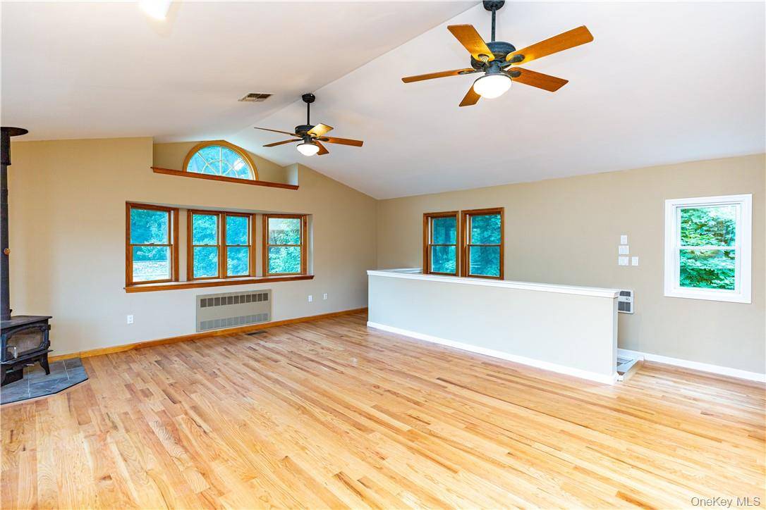 5 E Main ST #3, Pawling, NY 12564