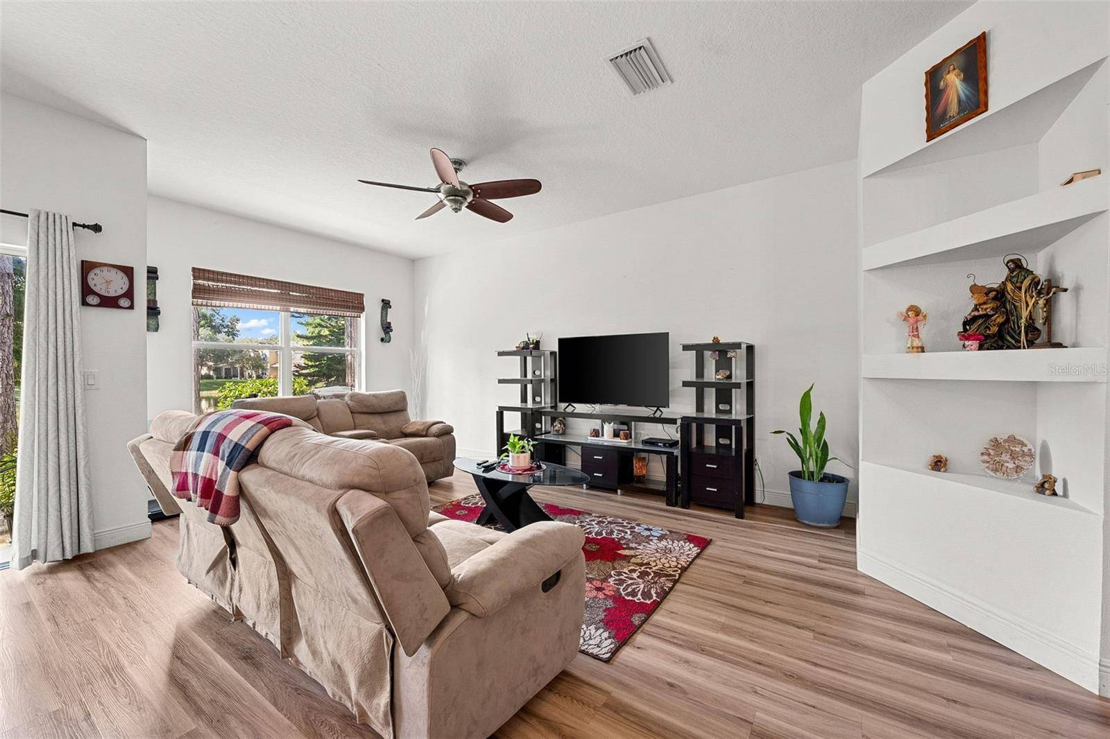 9237 RIVER ROCK LN, Riverview, FL 33578