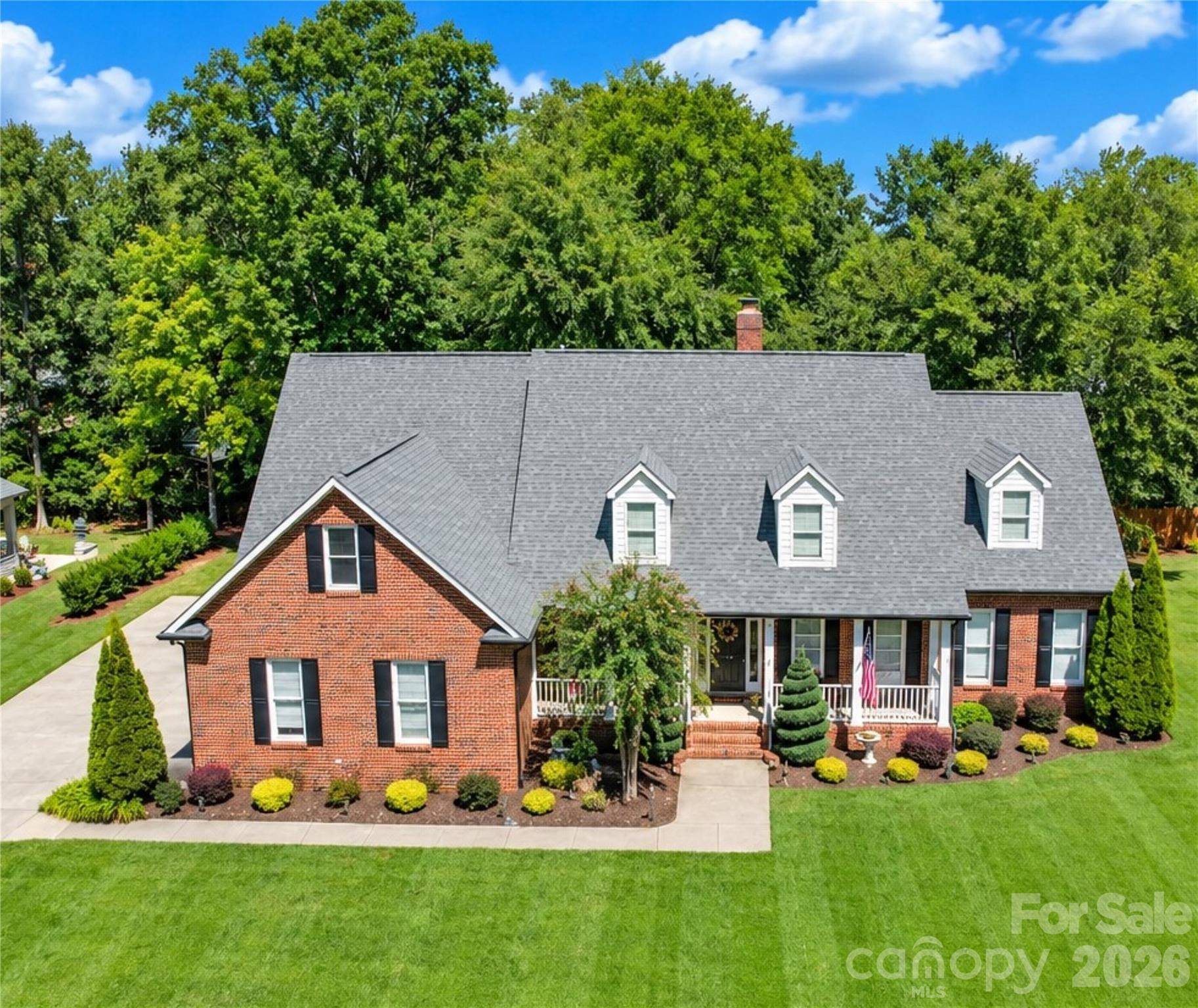 5480 Glen Forest DR, Charlotte, NC 28226