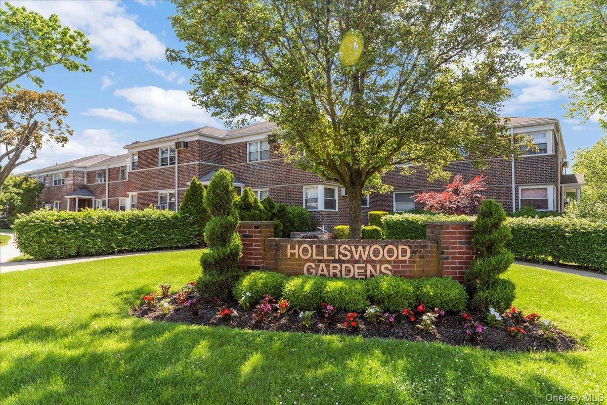 198-26 Pompeii AVE #1A, Holliswood, NY 11423