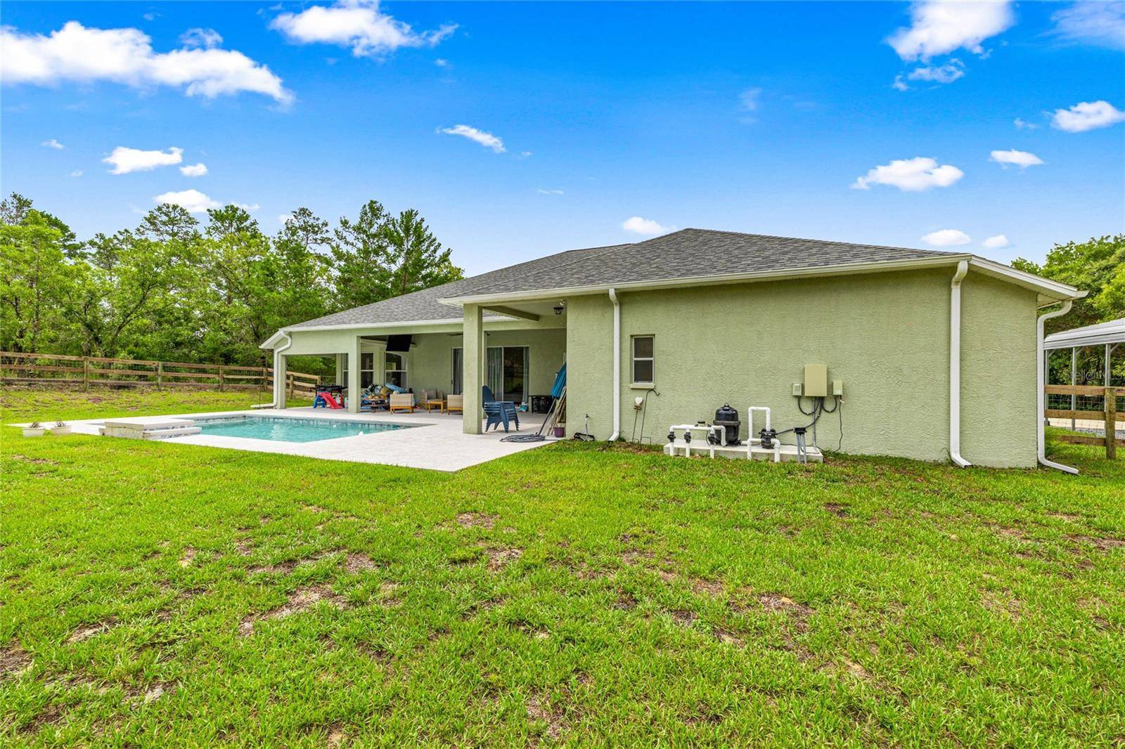 8628 N IBERIAN DR, Citrus Springs, FL 34433