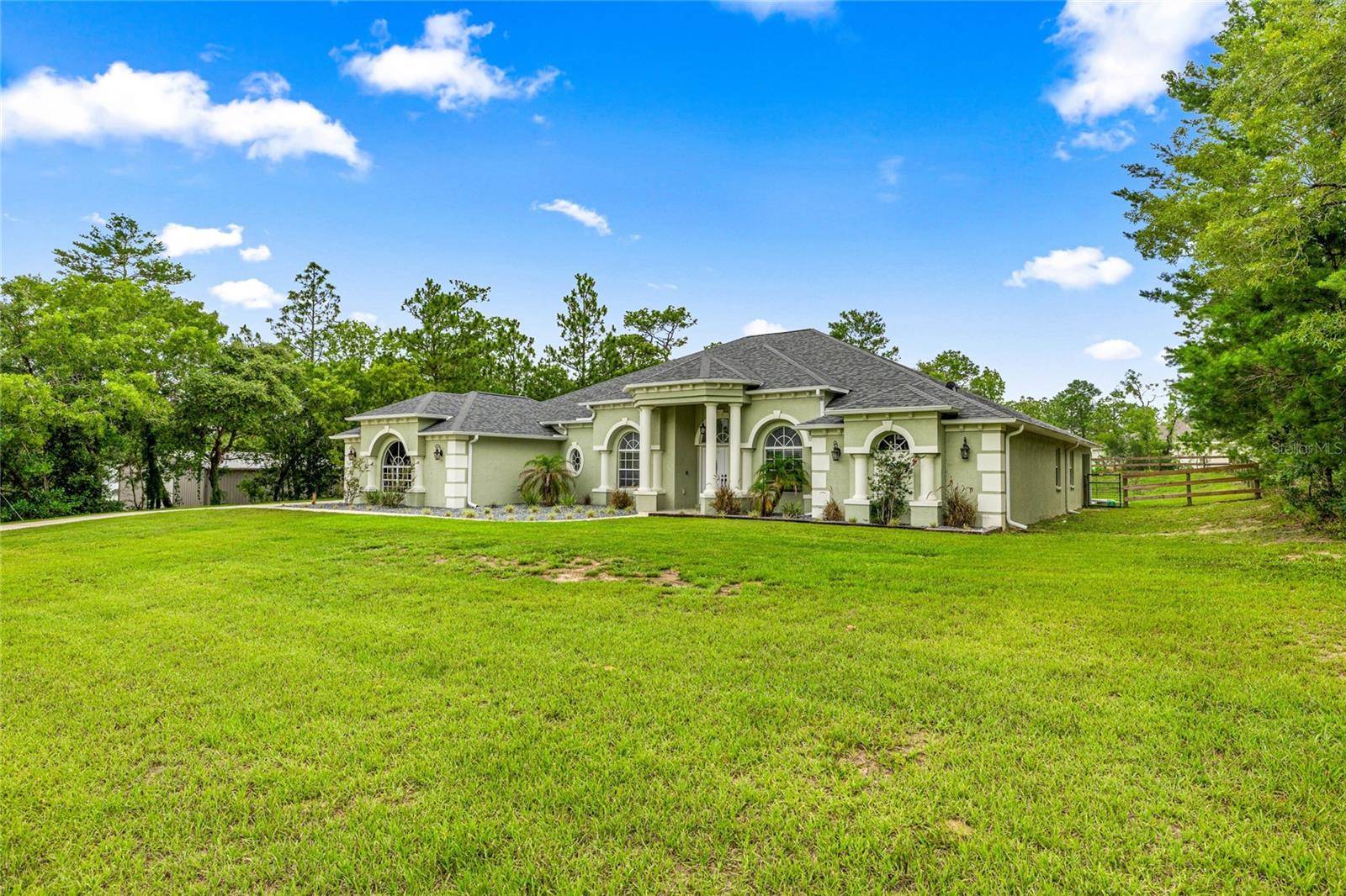 8628 N IBERIAN DR, Citrus Springs, FL 34433