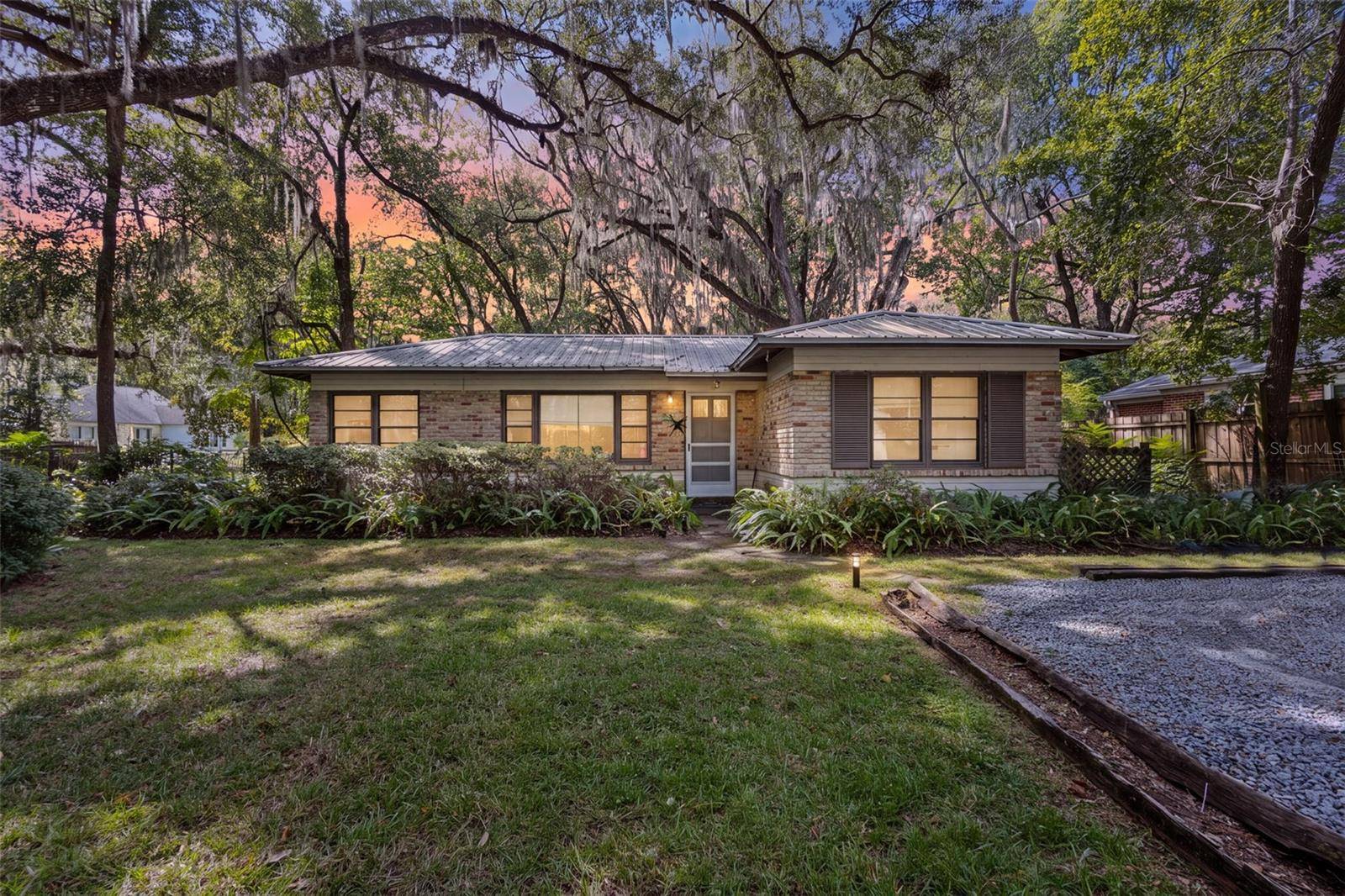 2703 NW 2ND AVE, Gainesville, FL 32607