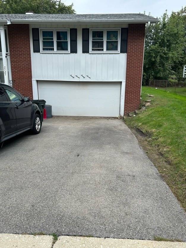 2727 Mitchell DR, Woodridge, IL 60517