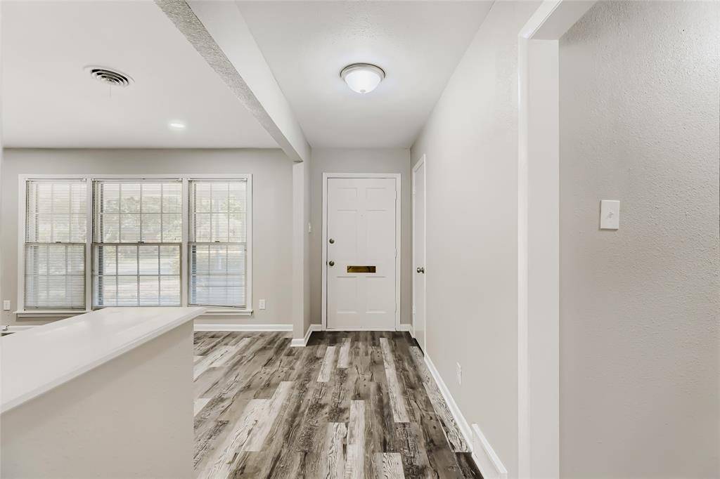 6225 Berryhill Street, Dallas, TX 75231
