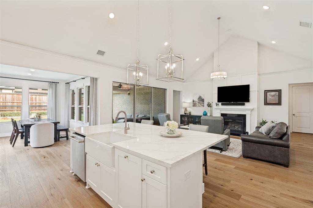 4212 Hollandwood Drive, Mckinney, TX 75071