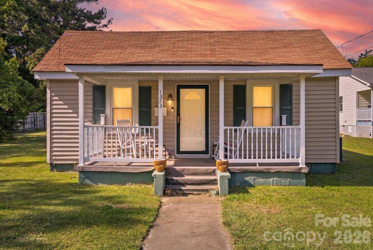 1313 Carolina AVE, Roanoke Rapids, NC 27870