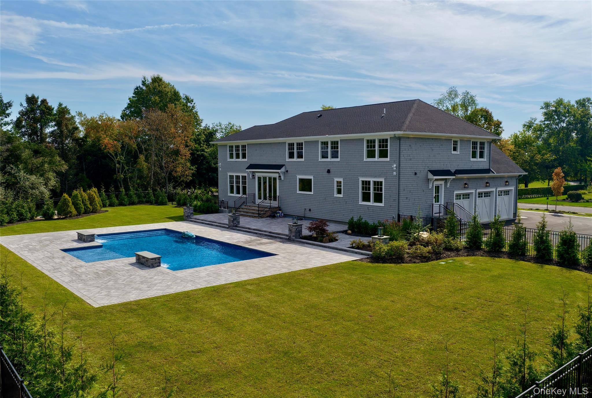 25 Jareds PATH, Brookhaven, NY 11719