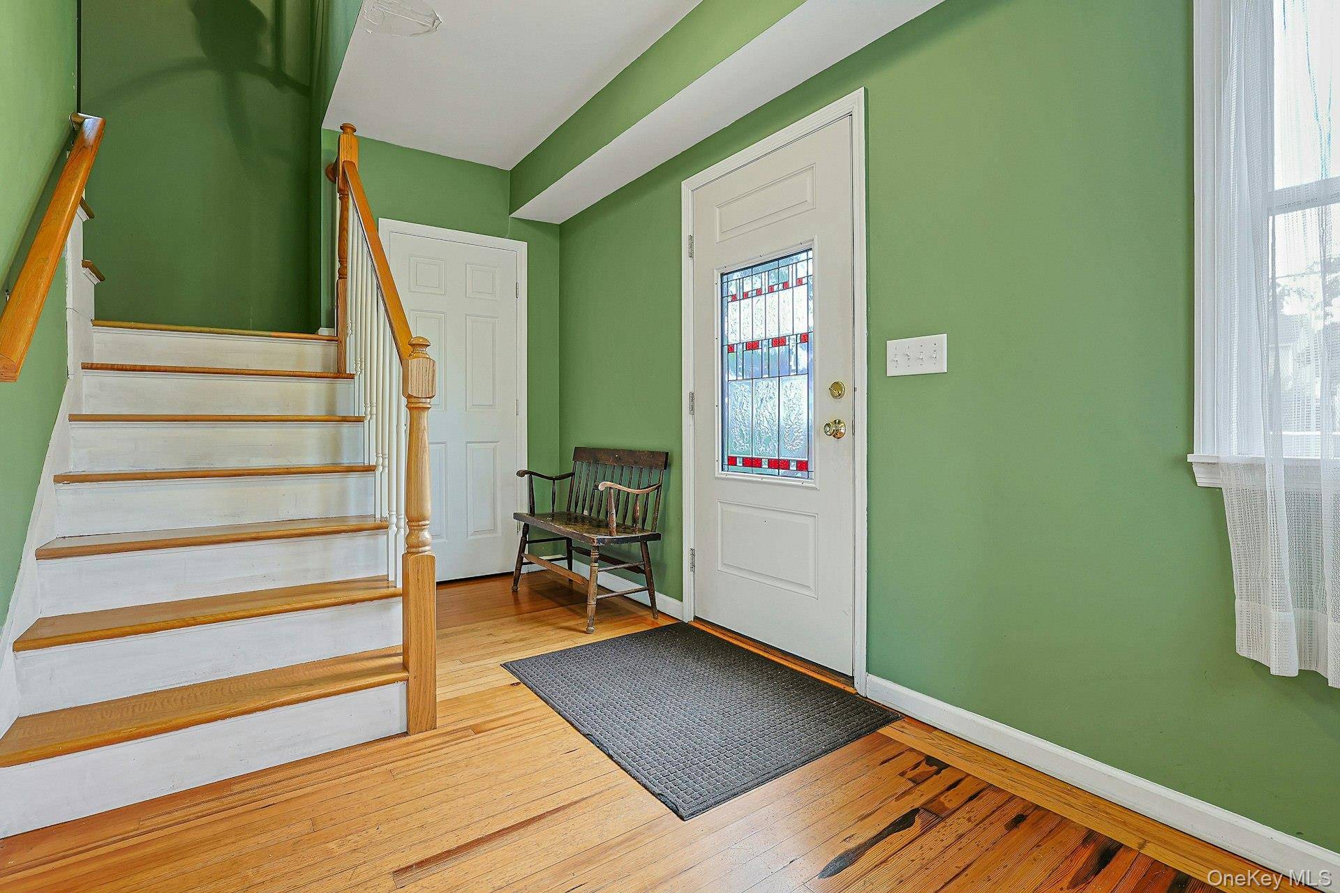 19 Cambridge ST, Valhalla, NY 10595