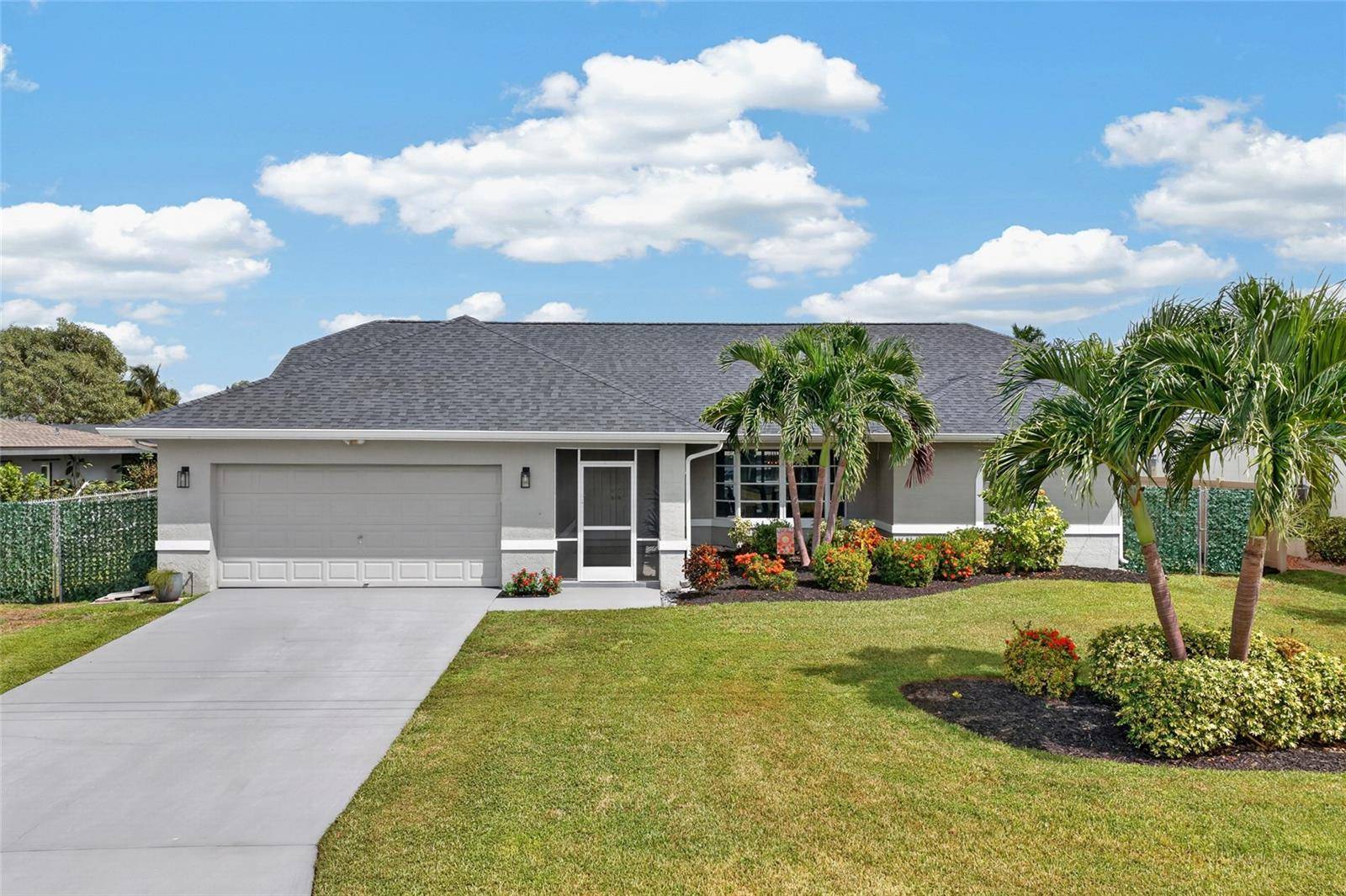 4933 SEVILLE CT, Cape Coral, FL 33904
