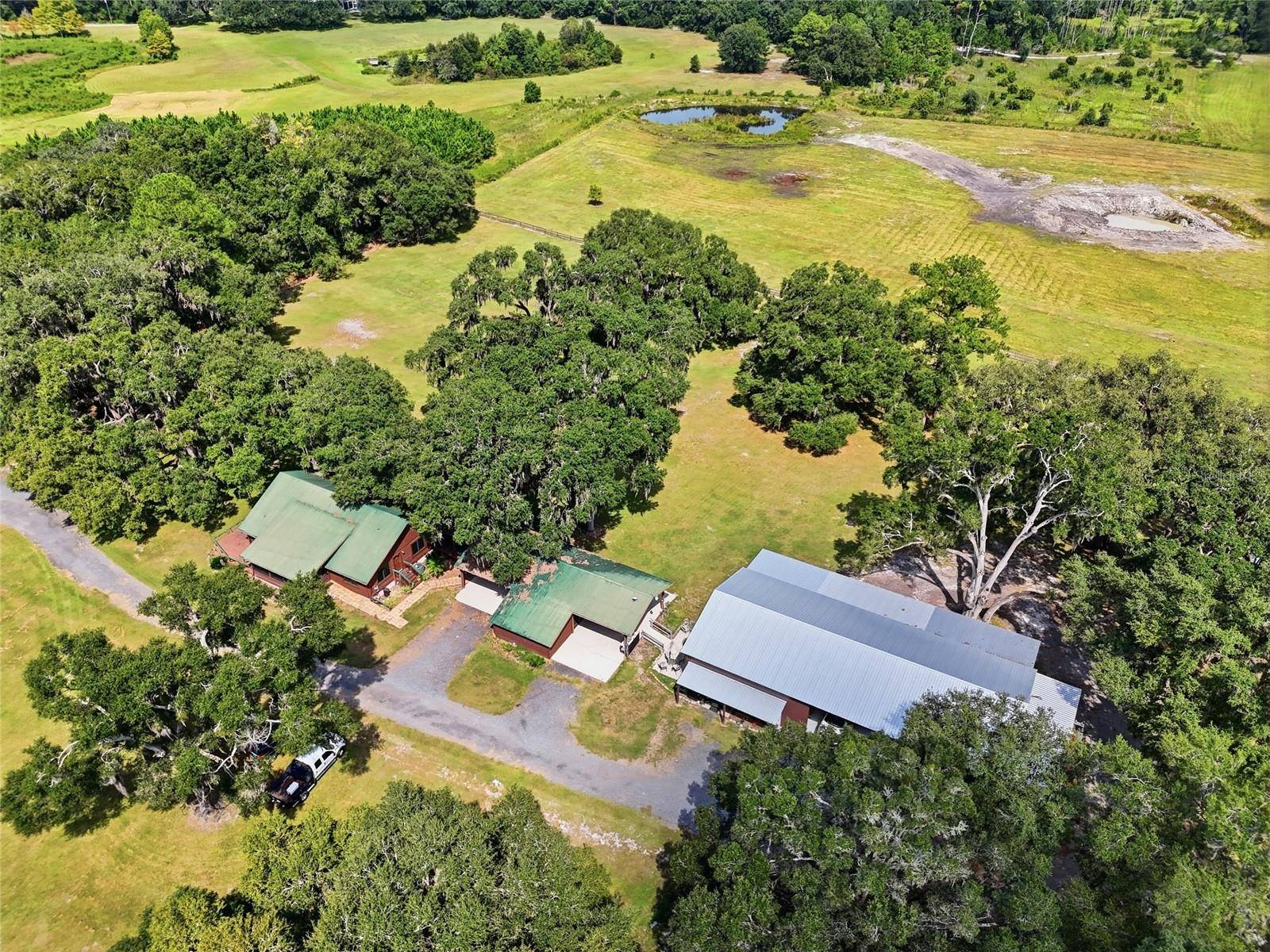 18731 SE 30TH ST, Morriston, FL 32668