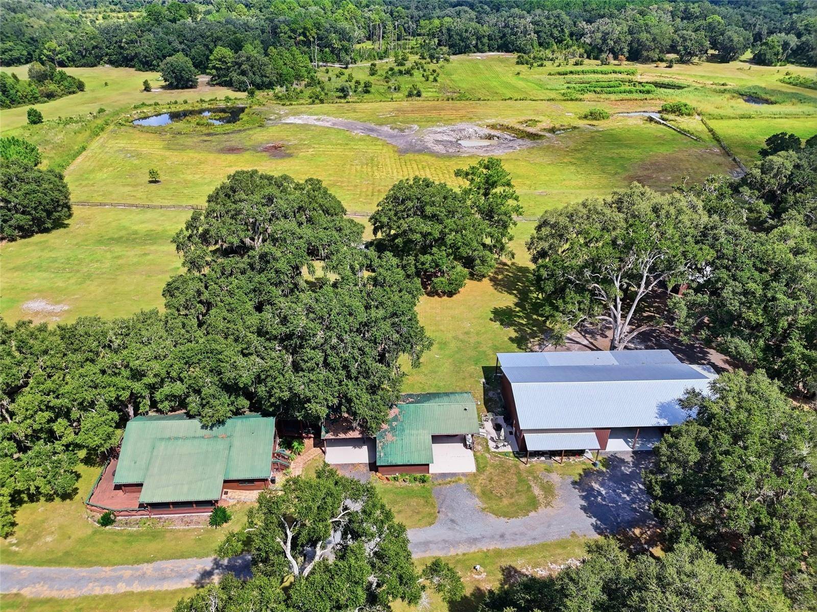 18731 SE 30TH ST, Morriston, FL 32668