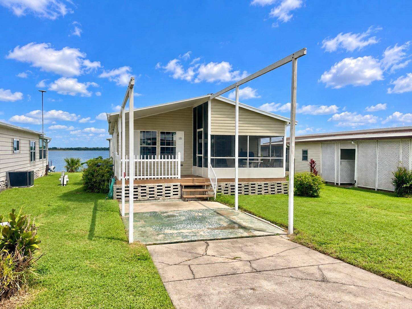 131 BONNIE DR, Auburndale, FL 33823