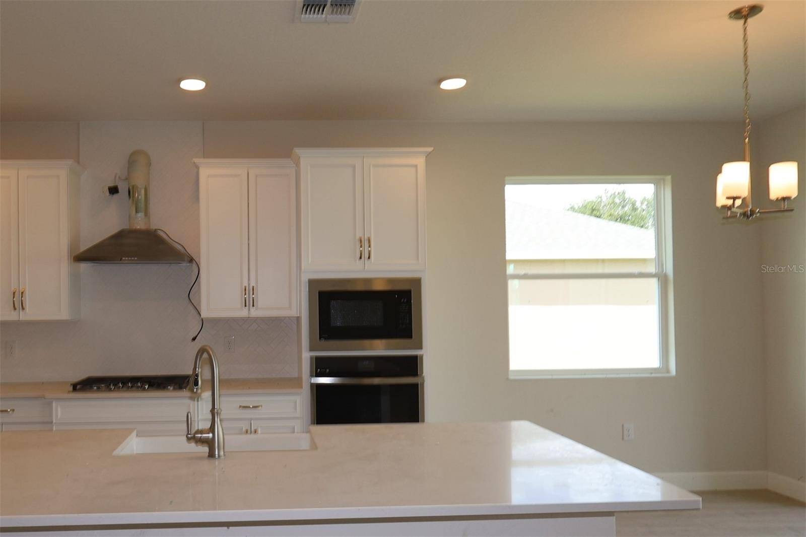 3174 WOLF LAKE AVE, Apopka, FL 32712